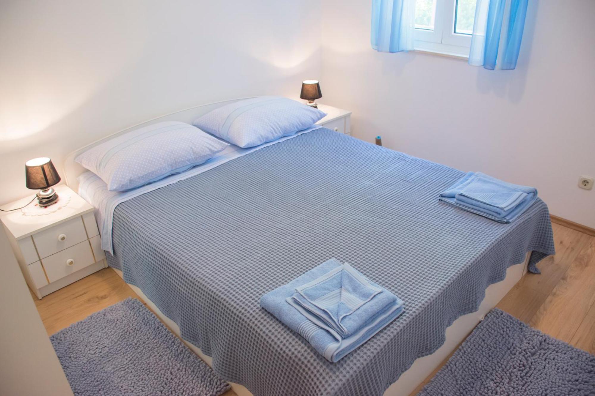 Pearl Apartment