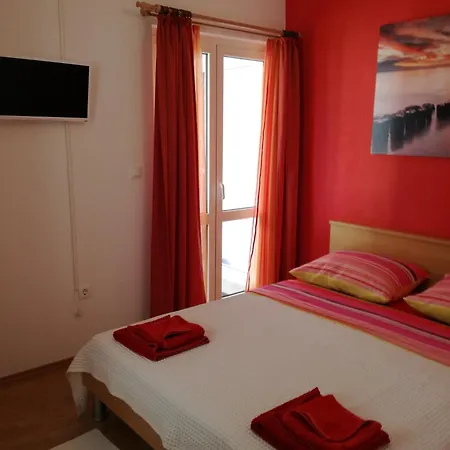 Apartments Pearl Vinisce Room photo